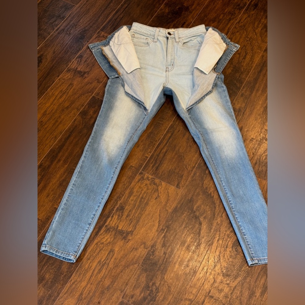 Aphrodite Light Blue Skinny Jeans